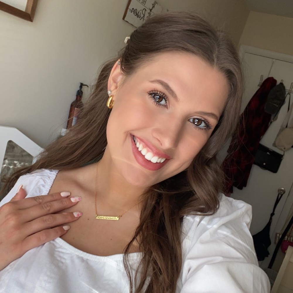 Meet your Posher, Sierra
